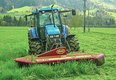 Rotierendes Front-Mähwerk = verbreitetes Verfahren | © R.Tschachtli, edition-lmz